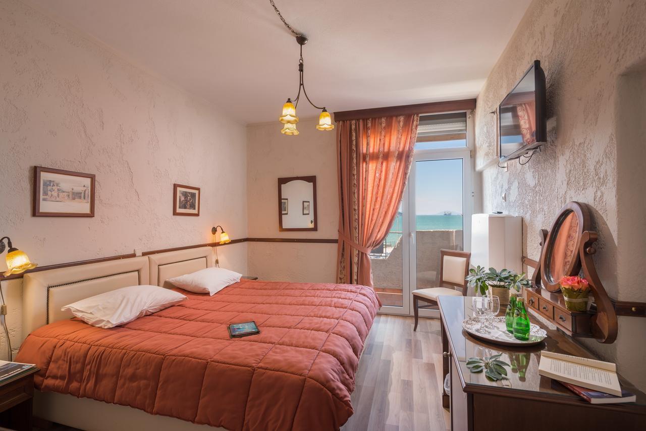 Jolly Hotel Igoumenítsa Eksteriør bilde